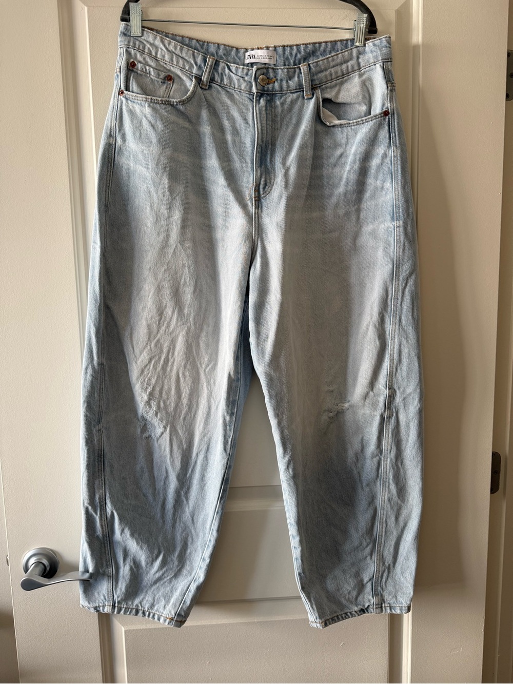 Zara Women’s Barrel Jeans